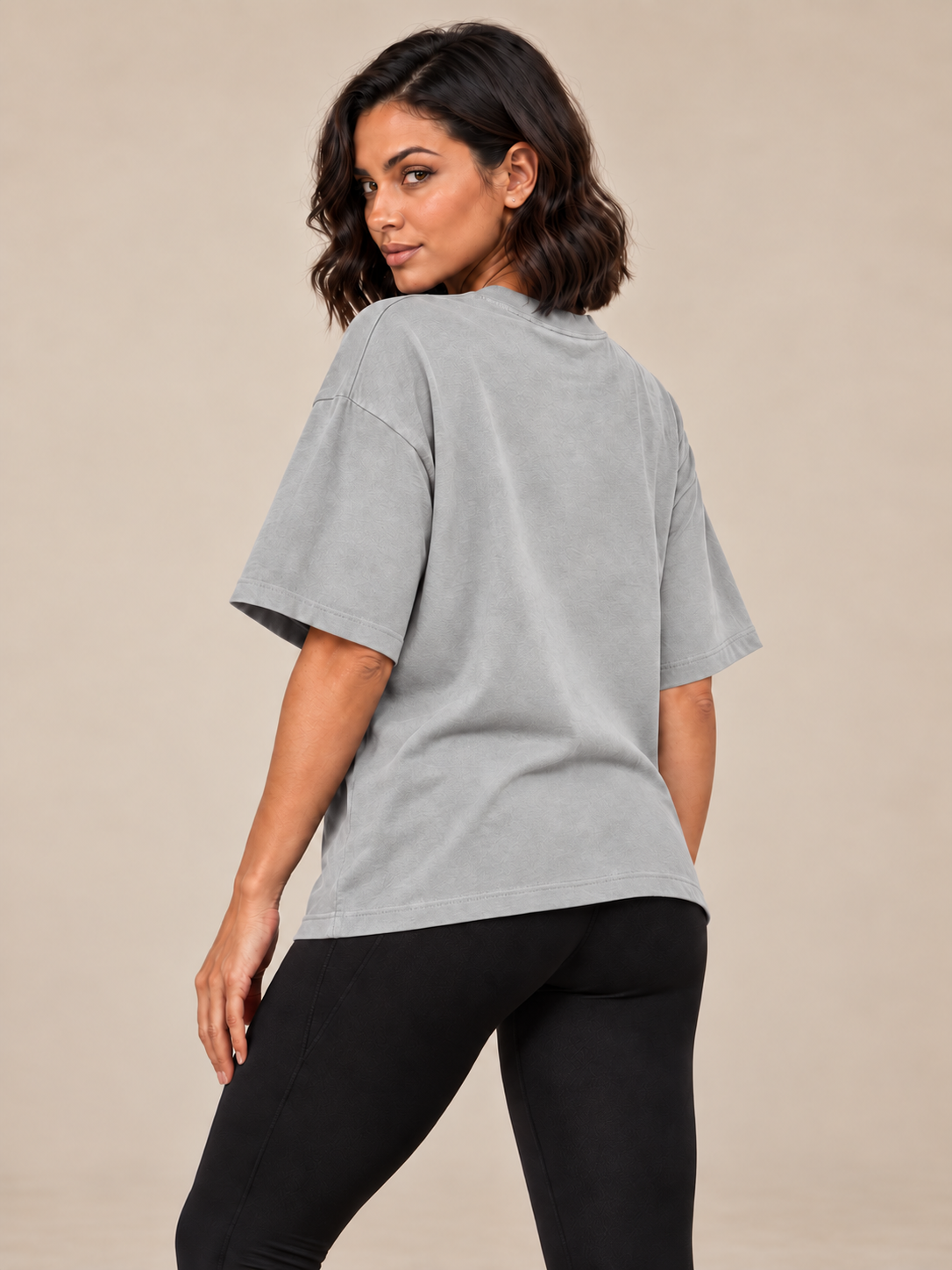 ESSENTIAL Oversized Tee